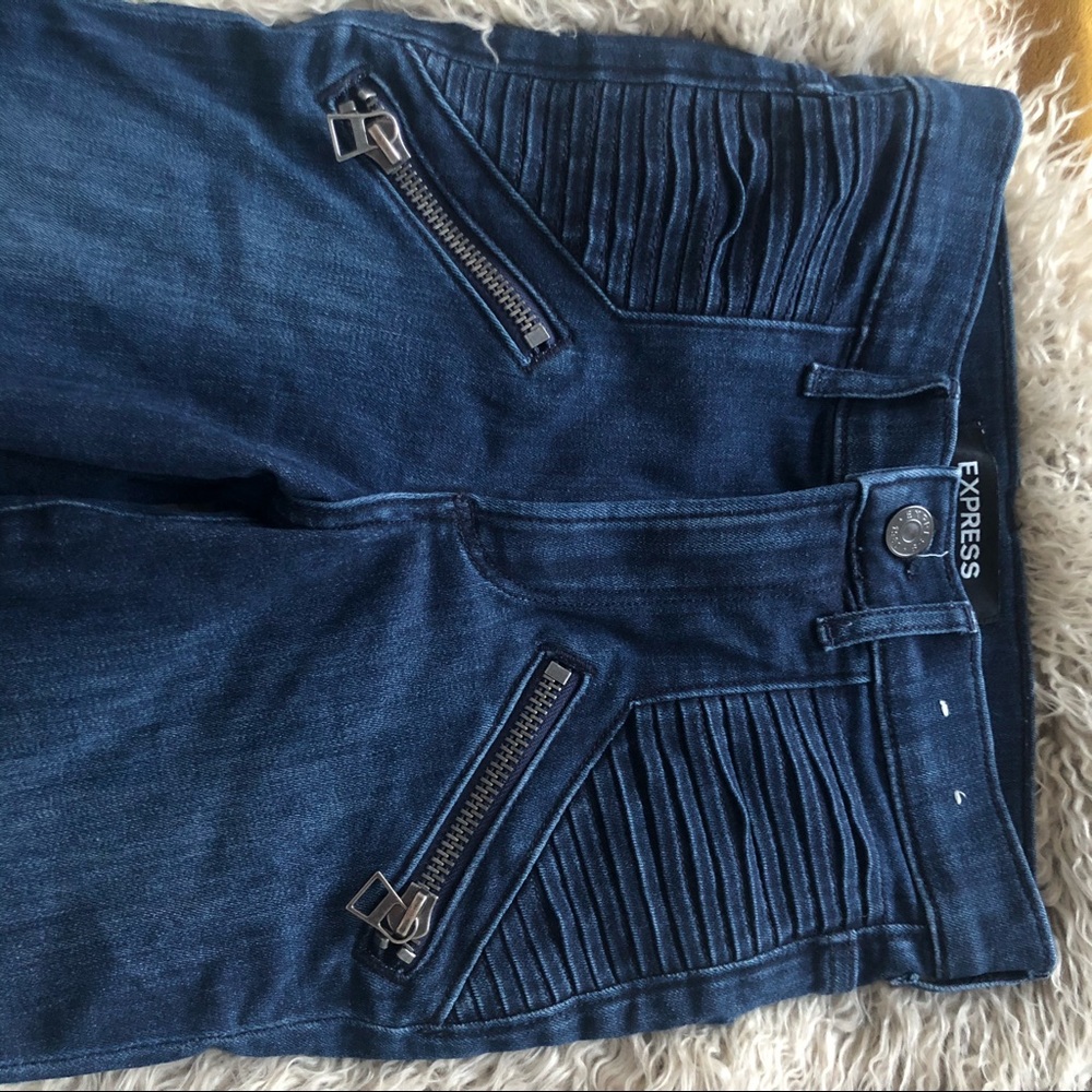 Express High Rise Detailed Jeans